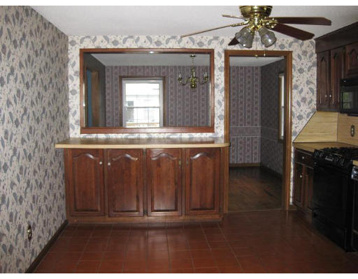 90 Calley Street Springfield, MA 01129 - Photo 3 of 16
