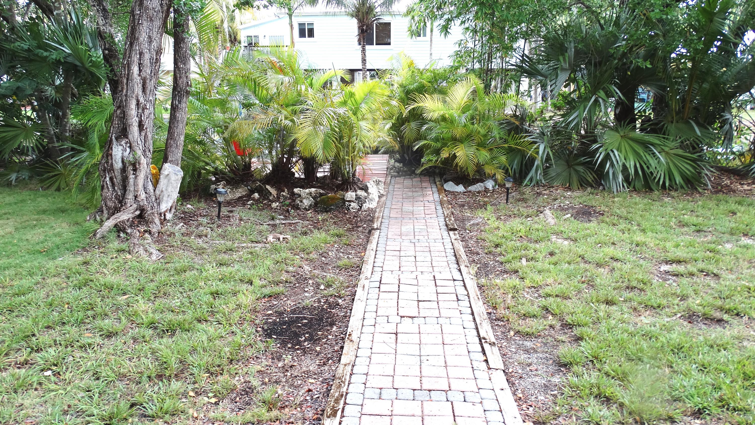 3823 George Road Big Pine Key, FL 33043 - Photo 29 of 38 Walkway to dock