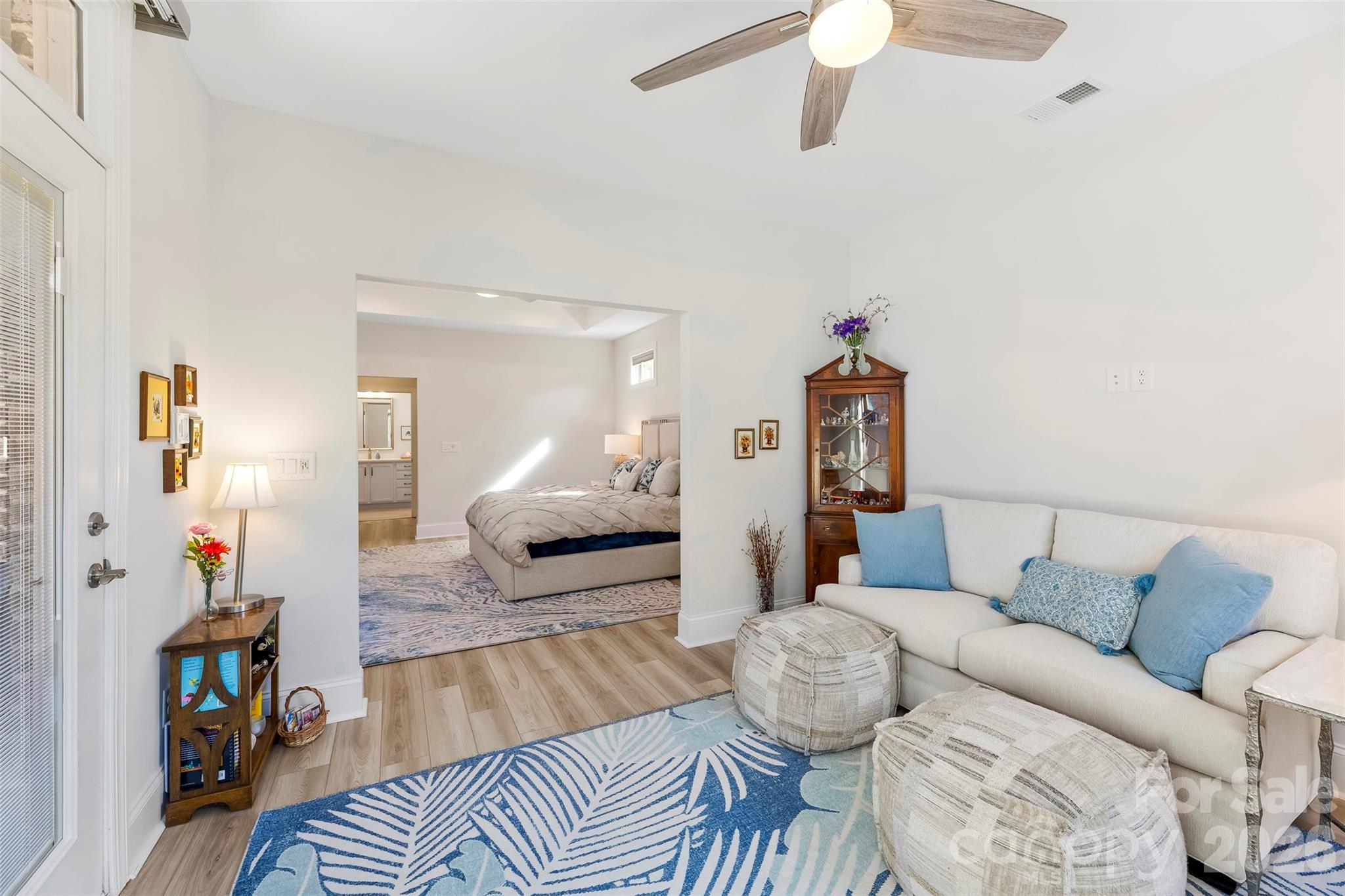 2014 New Style Way Fort Mill, SC 29708 - Photo 24 of 43 a living room with furniture and a couch