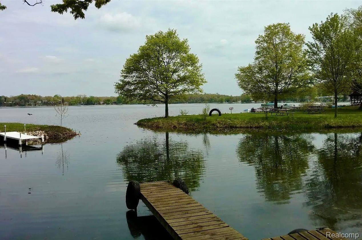13960 North Territorial Road Gregory, MI 48137 - Photo 16 of 18 Gallery Image 16