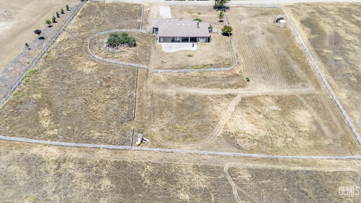 Undisclosed Address Tehachapi, CA 93561 - Photo 32 of 39
