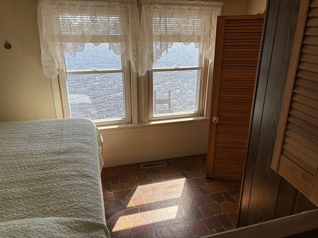 42 Taylor Point Road Pembroke, MA 02359 - Photo 18 of 22