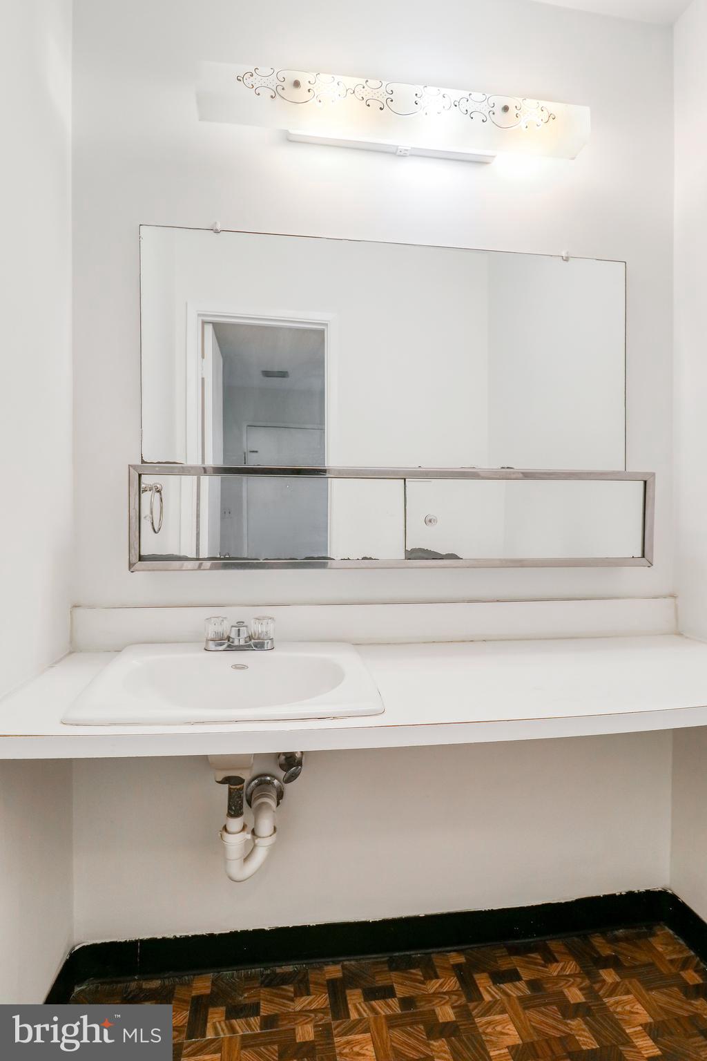 2168 Cartwright Place Reston, VA 20191 - Photo 26 of 48 Gallery Image 26