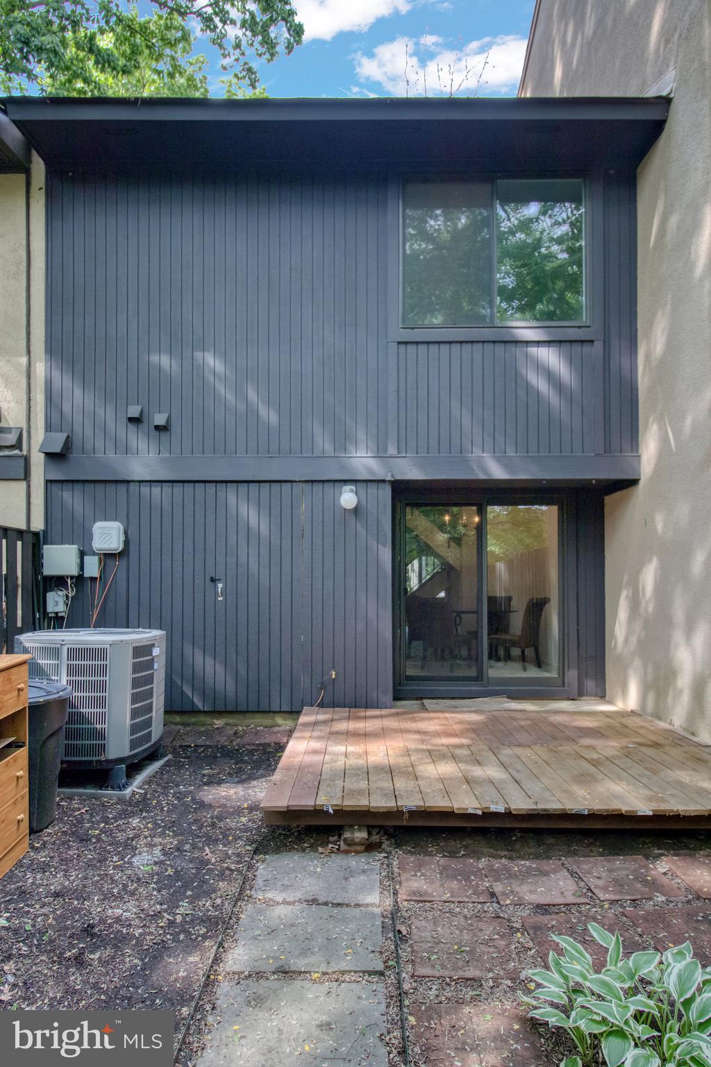 2168 Cartwright Place Reston, VA 20191 - Photo 45 of 48 Gallery Image 45