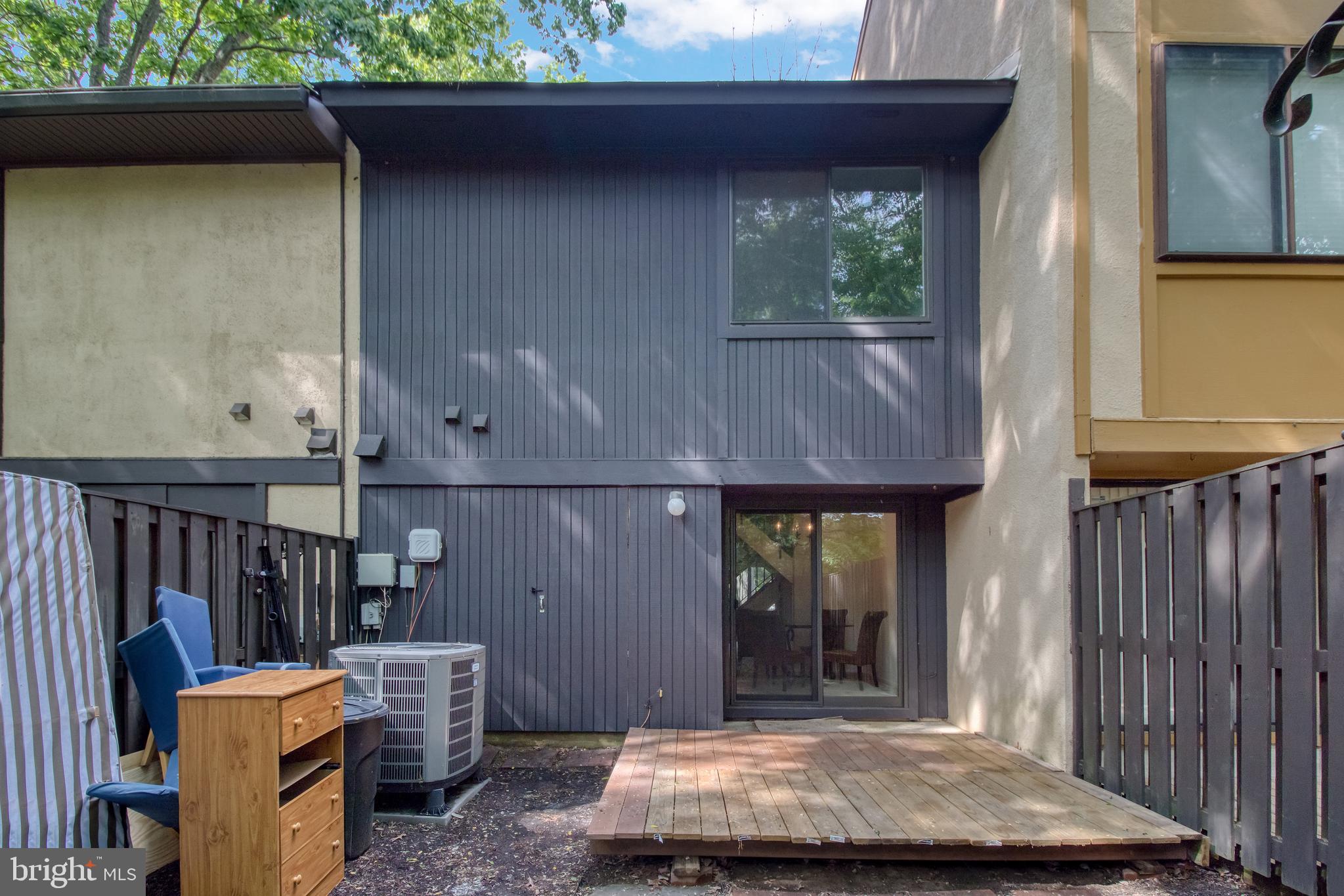 2168 Cartwright Place Reston, VA 20191 - Photo 46 of 48 Gallery Image 46