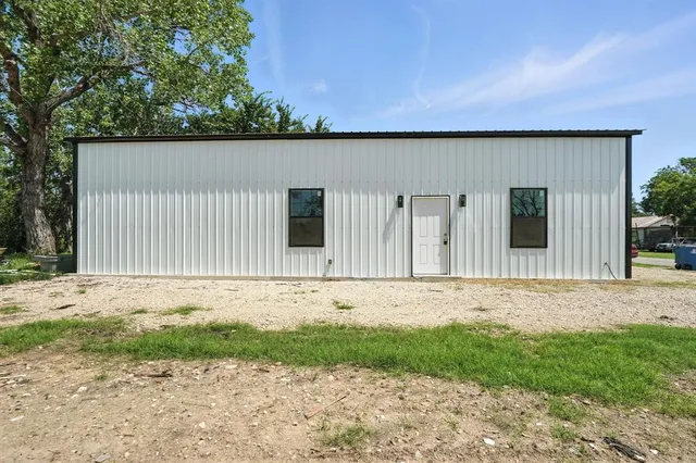 $225,000 | 908 Matthews Avenue, Albany, TX 76430