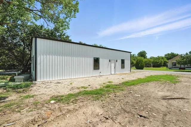 $225,000 | 908 Matthews Avenue, Albany, TX 76430