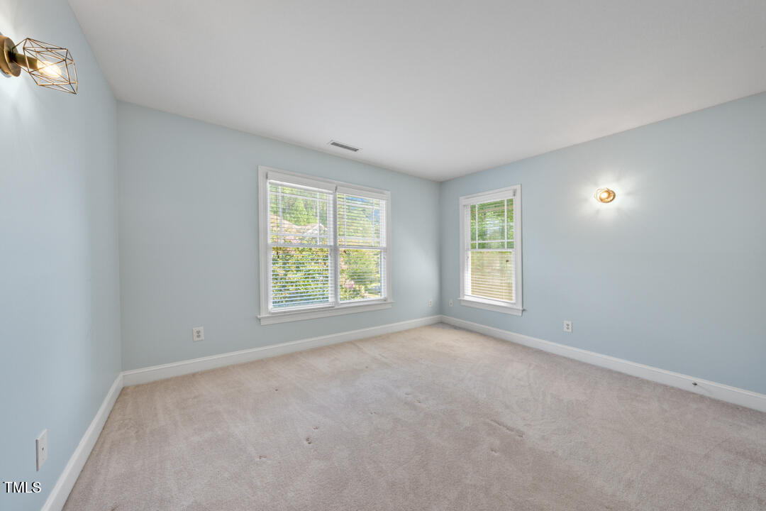 203 Bluefield Road Chapel Hill, NC 27517 - Photo 26 of 34 an empty room with windows