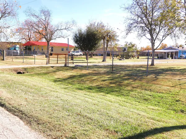 $260,000 | 634 South Paloma Drive, Rosharon, TX 77583