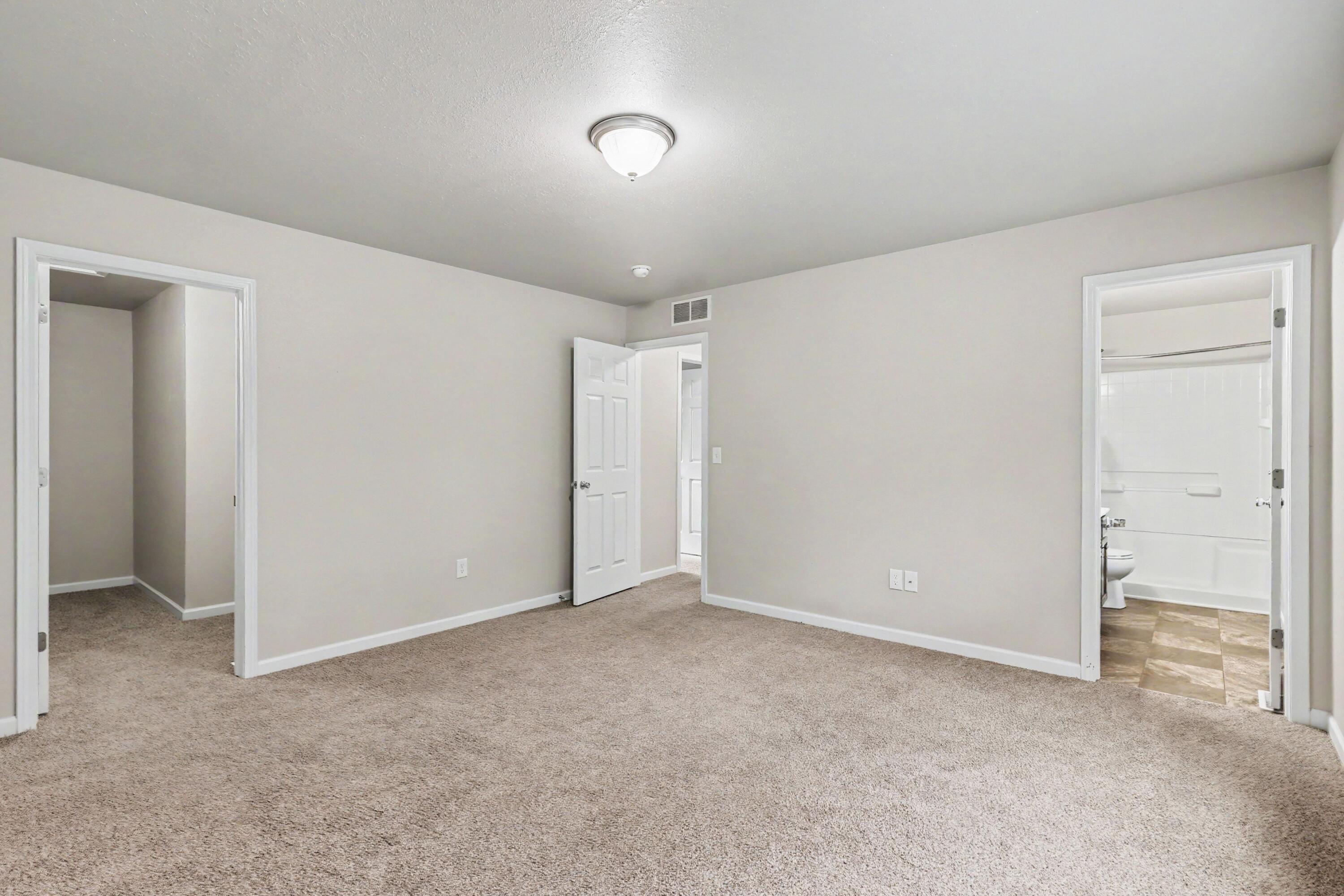 1040 Broken Ridge Drive Lansing, MI 48917 - Photo 13 of 24 007_file_8075