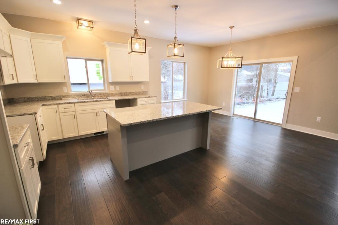 2875 Frankson Avenue Rochester Hills, MI 48307 - Photo 2 of 25