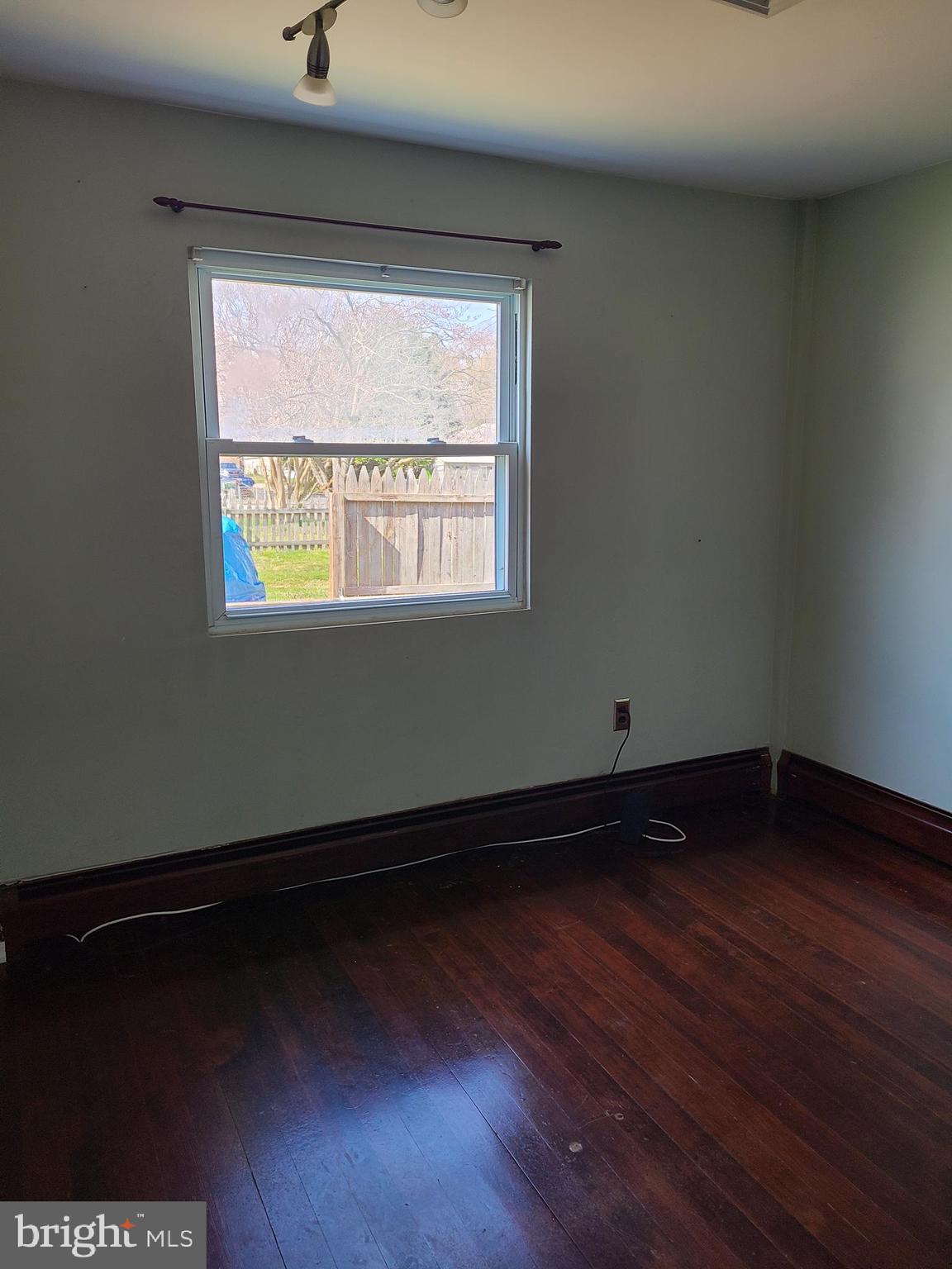 1314 1st Road Baltimore, MD 21220 - Photo 3 of 10
