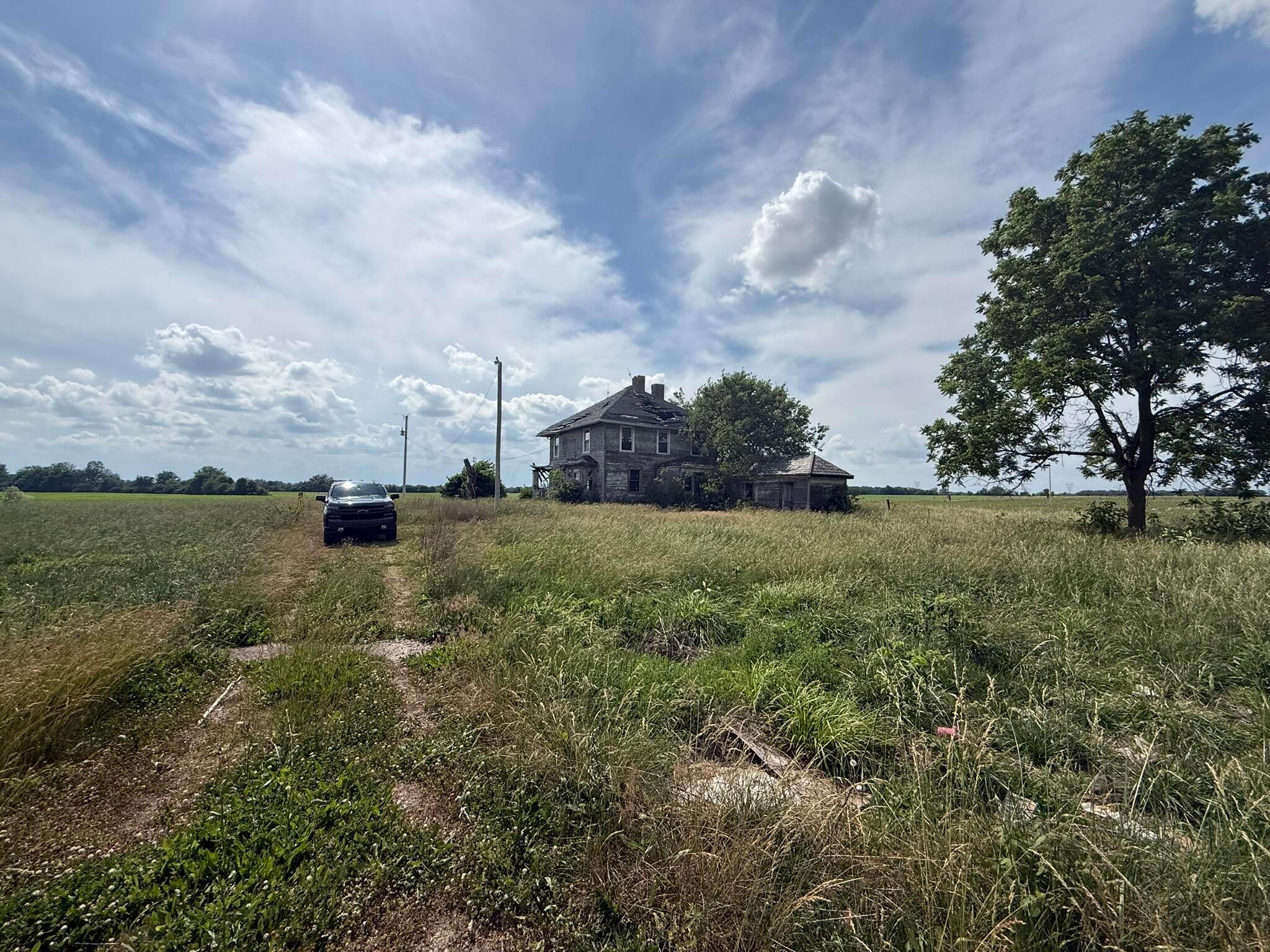 498 Junk Road Clarksburg, OH 43115 - Photo 11 of 14