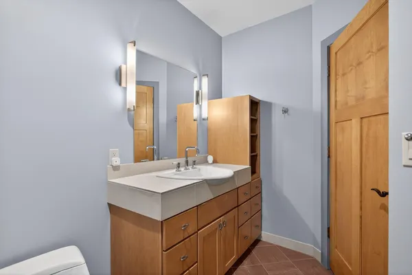 $268,900 | 109 West Washington Avenue, Unit 16, Jackson, MI 49201