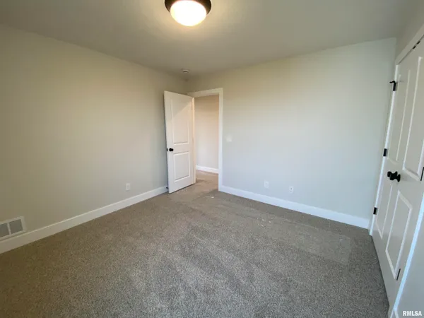 $459,900 | 421 Hodges Court, Chatham, IL 62629