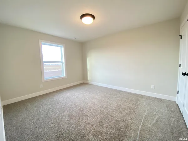 $459,900 | 421 Hodges Court, Chatham, IL 62629