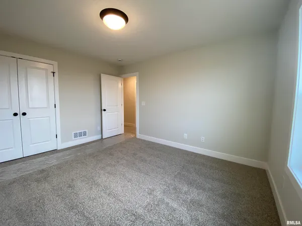 $459,900 | 421 Hodges Court, Chatham, IL 62629