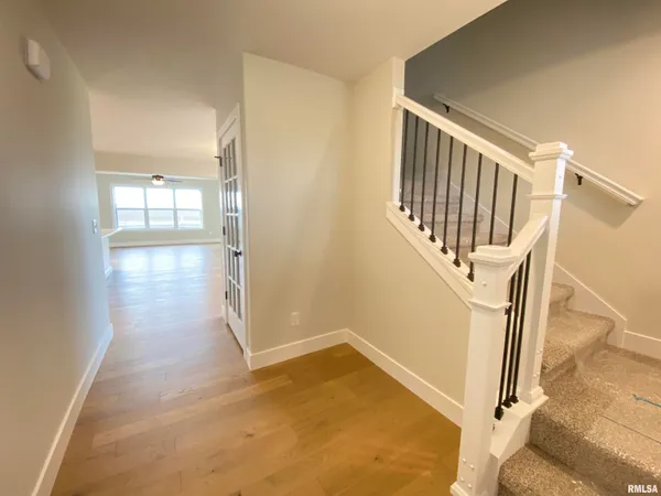 $459,900 | 421 Hodges Court, Chatham, IL 62629