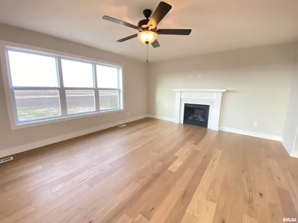 $459,900 | 421 Hodges Court, Chatham, IL 62629