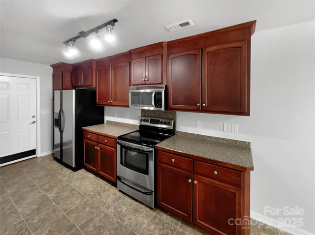 $309,000 | 912 Carole Summey Drive, Dallas, NC 28034