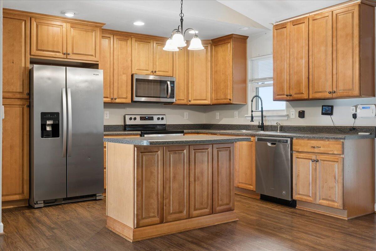 1911 Von Roy Road Bedford, VA 24523 - Photo 11 of 51 11-1911 Von Roy Rd-11
