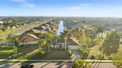 $829,000 | 4009 Chiquita Boulevard South, Cape Coral, FL 33914