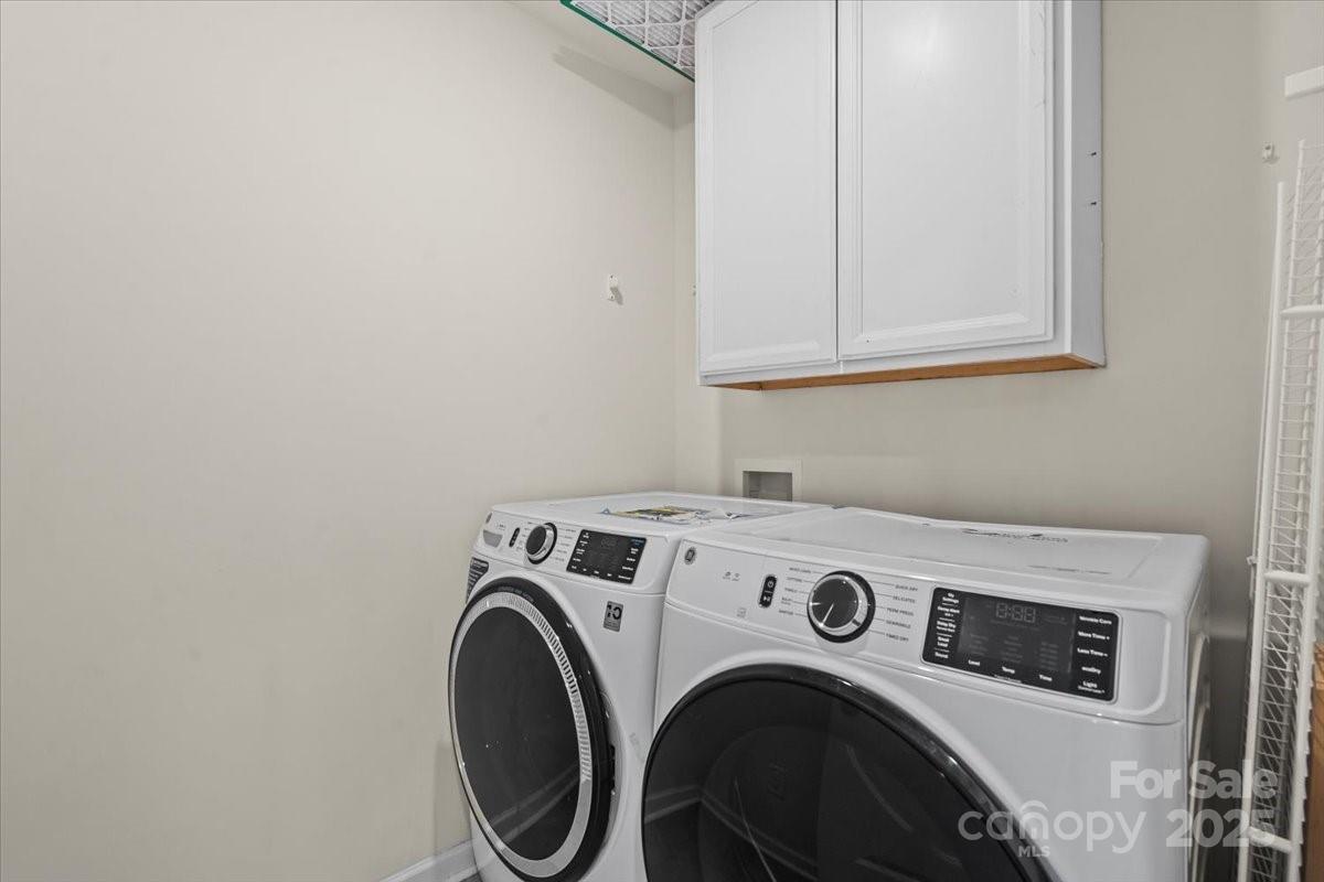 5043 Fandango Road York, SC 29745 - Photo 31 of 34 a utility room with dryer and washer