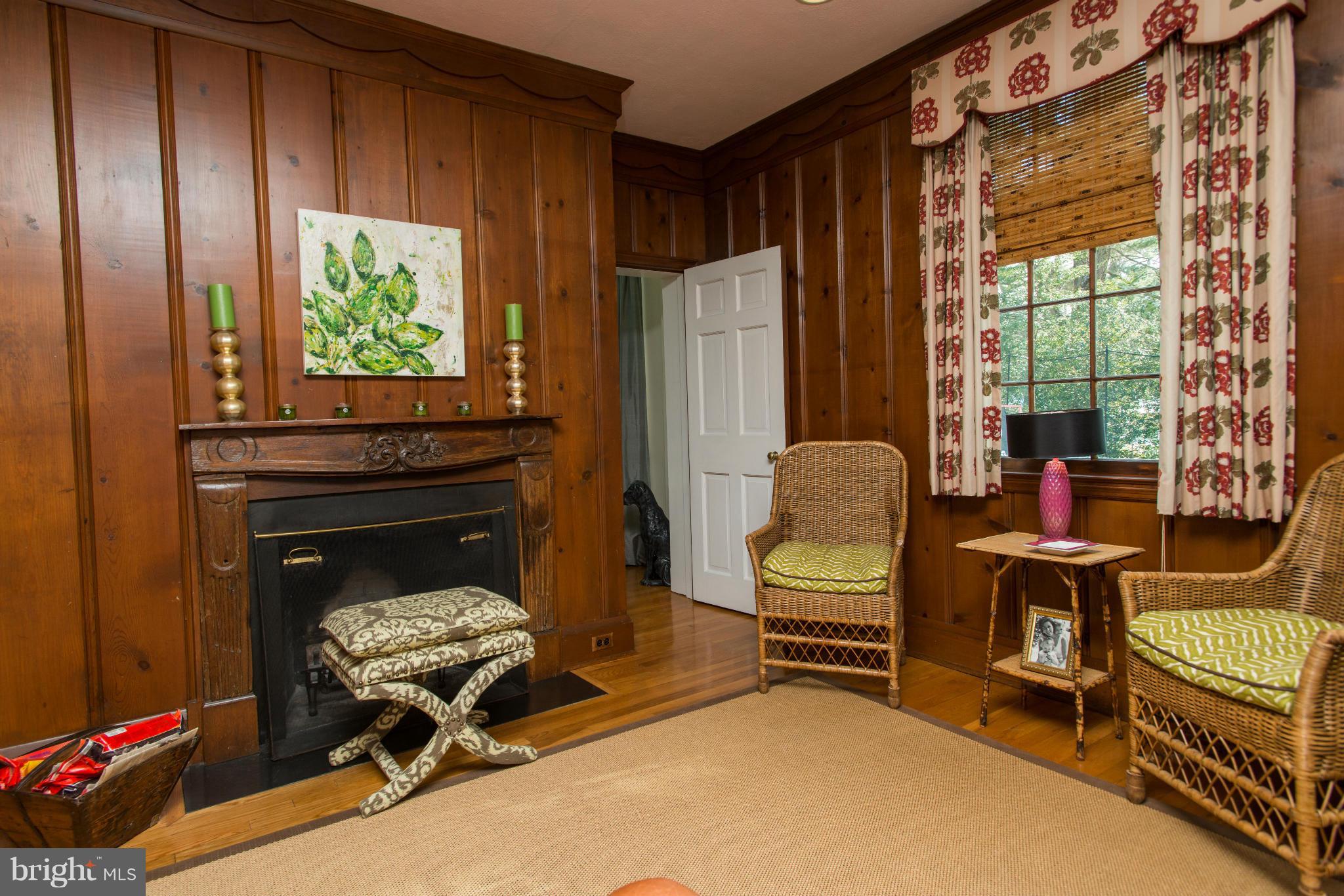 21 Meadow Road Baltimore, MD 21212 - Photo 13 of 28 Library