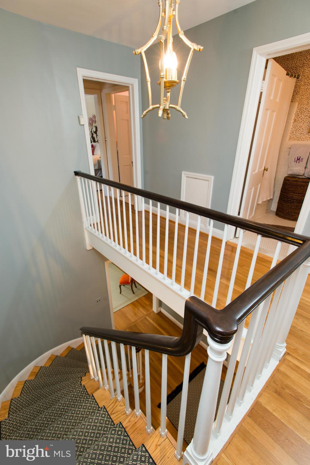 21 Meadow Road Baltimore, MD 21212 - Photo 16 of 28 Staircase