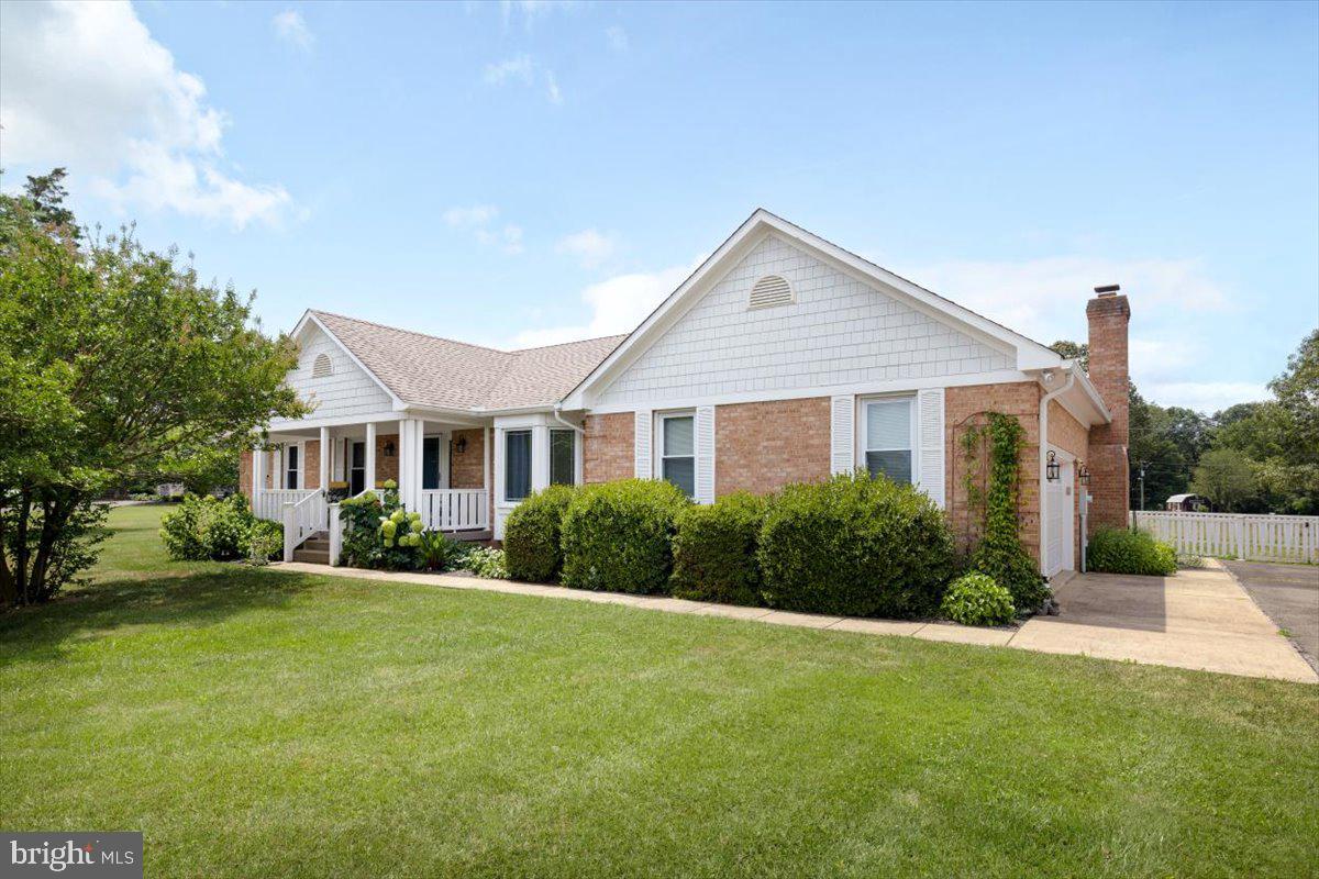 1565 Courthouse Road Catlett, VA 20119 - Photo 1 of 33 Front view from street