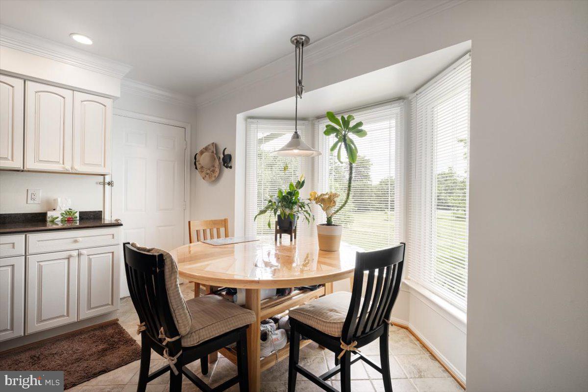 1565 Courthouse Road Catlett, VA 20119 - Photo 11 of 33 Breakfast area
