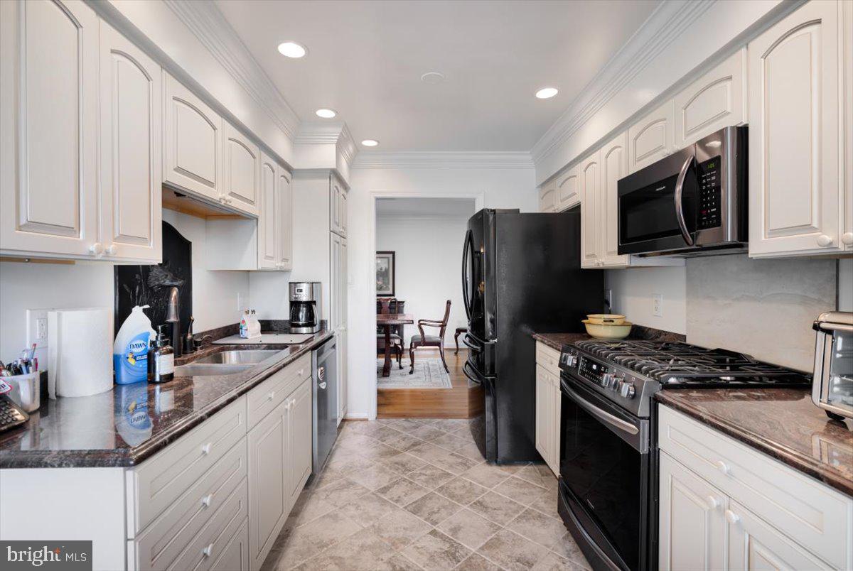 1565 Courthouse Road Catlett, VA 20119 - Photo 13 of 33 Kitchen