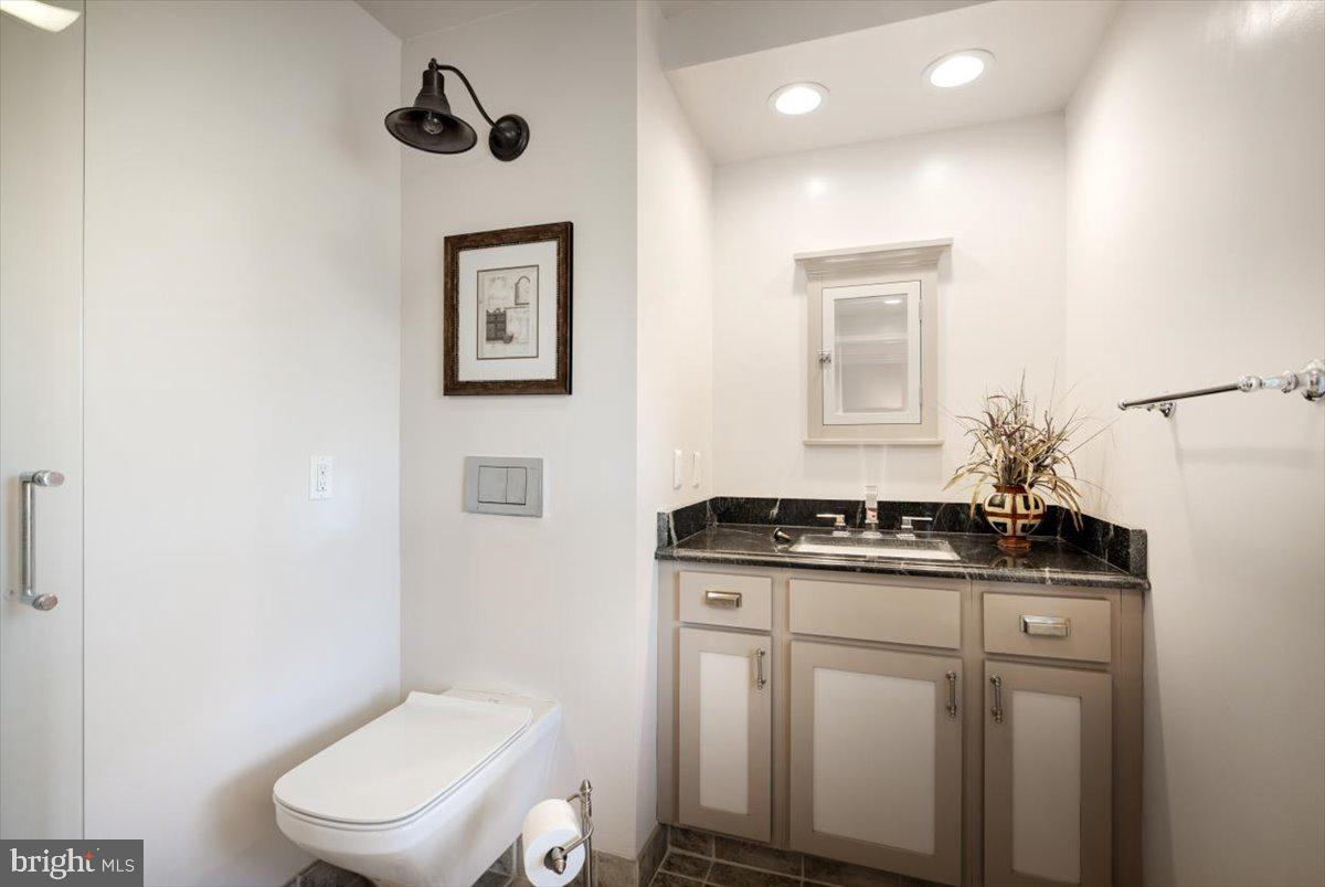 1565 Courthouse Road Catlett, VA 20119 - Photo 26 of 33 Primary bath