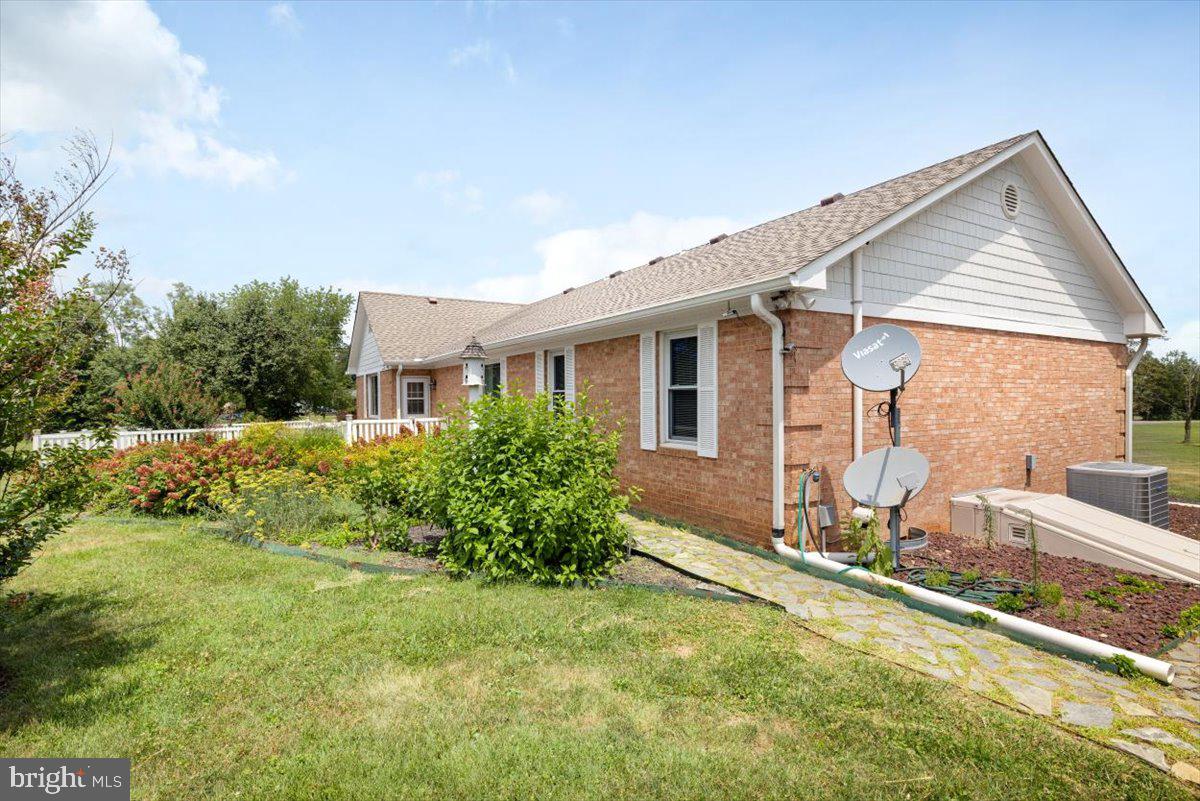1565 Courthouse Road Catlett, VA 20119 - Photo 4 of 33 Back of house