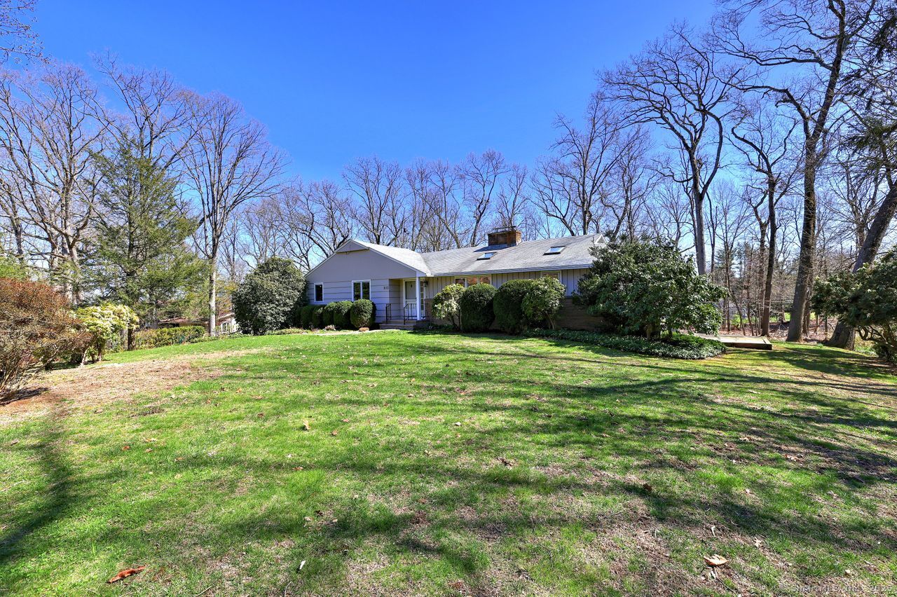 815 Tall Timber Road Orange, CT 06477 - Photo 1 of 1
