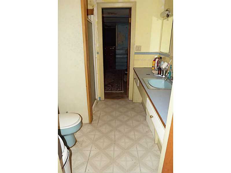 58 Burlingame Road Smithfield, RI 02917 - Photo 11 of 20 Bathroom.