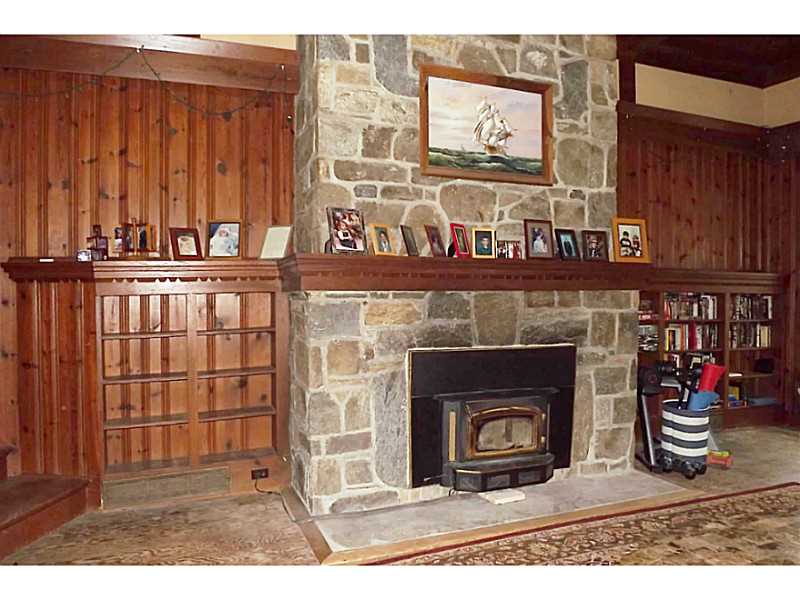 58 Burlingame Road Smithfield, RI 02917 - Photo 13 of 20 Den/Family/Great Room.