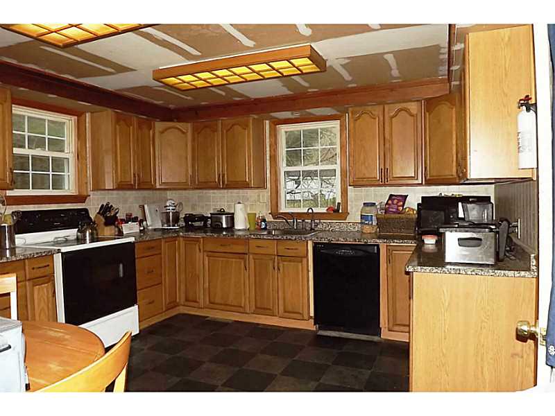 58 Burlingame Road Smithfield, RI 02917 - Photo 2 of 20 Kitchen.