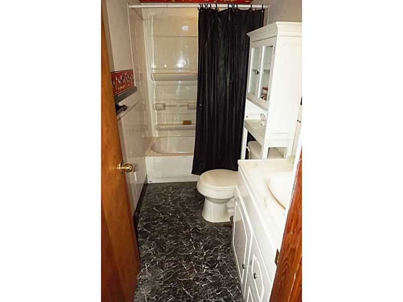 58 Burlingame Road Smithfield, RI 02917 - Photo 10 of 20 Bathroom.