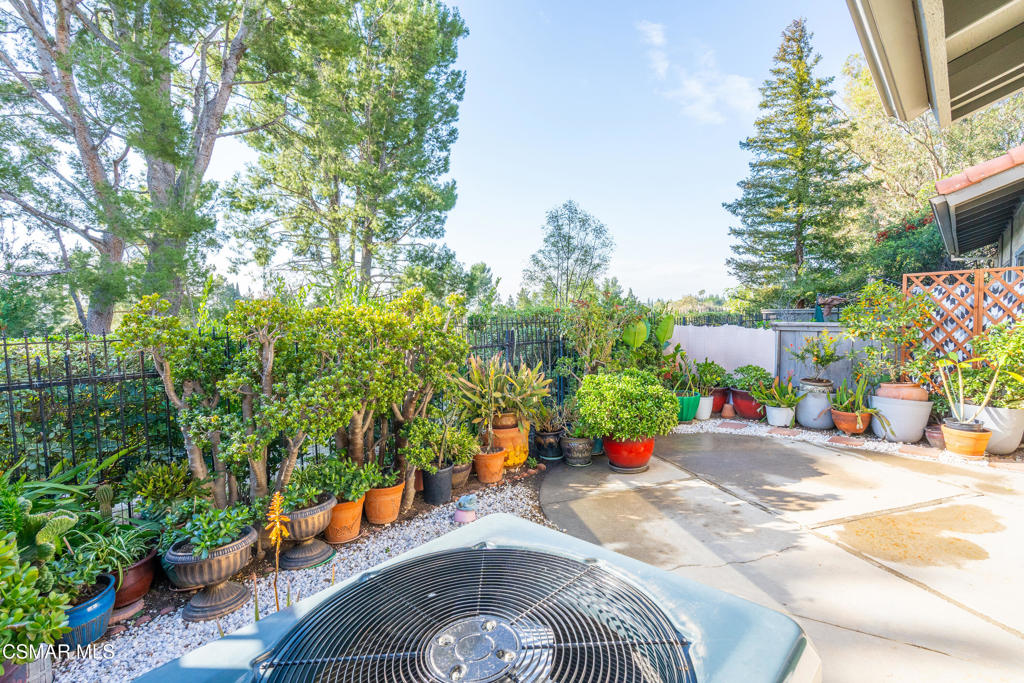 19235 Index Street, Unit 3 Porter Ranch, CA 91326 - Photo 25 of 41