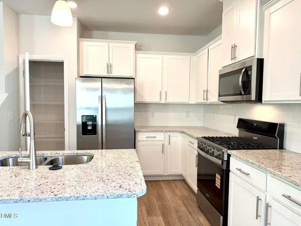$1,900 | 214 Broomside Avenue, Raleigh, NC 27603