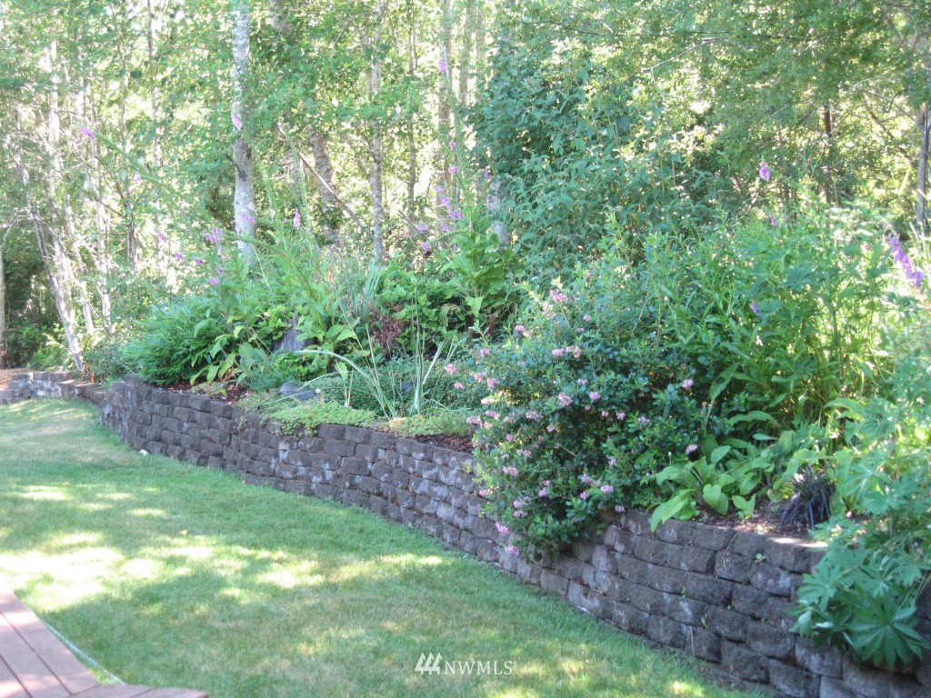 4270 East Rasor Road Belfair, WA 98528 - Photo 11 of 24 Gallery Image 11