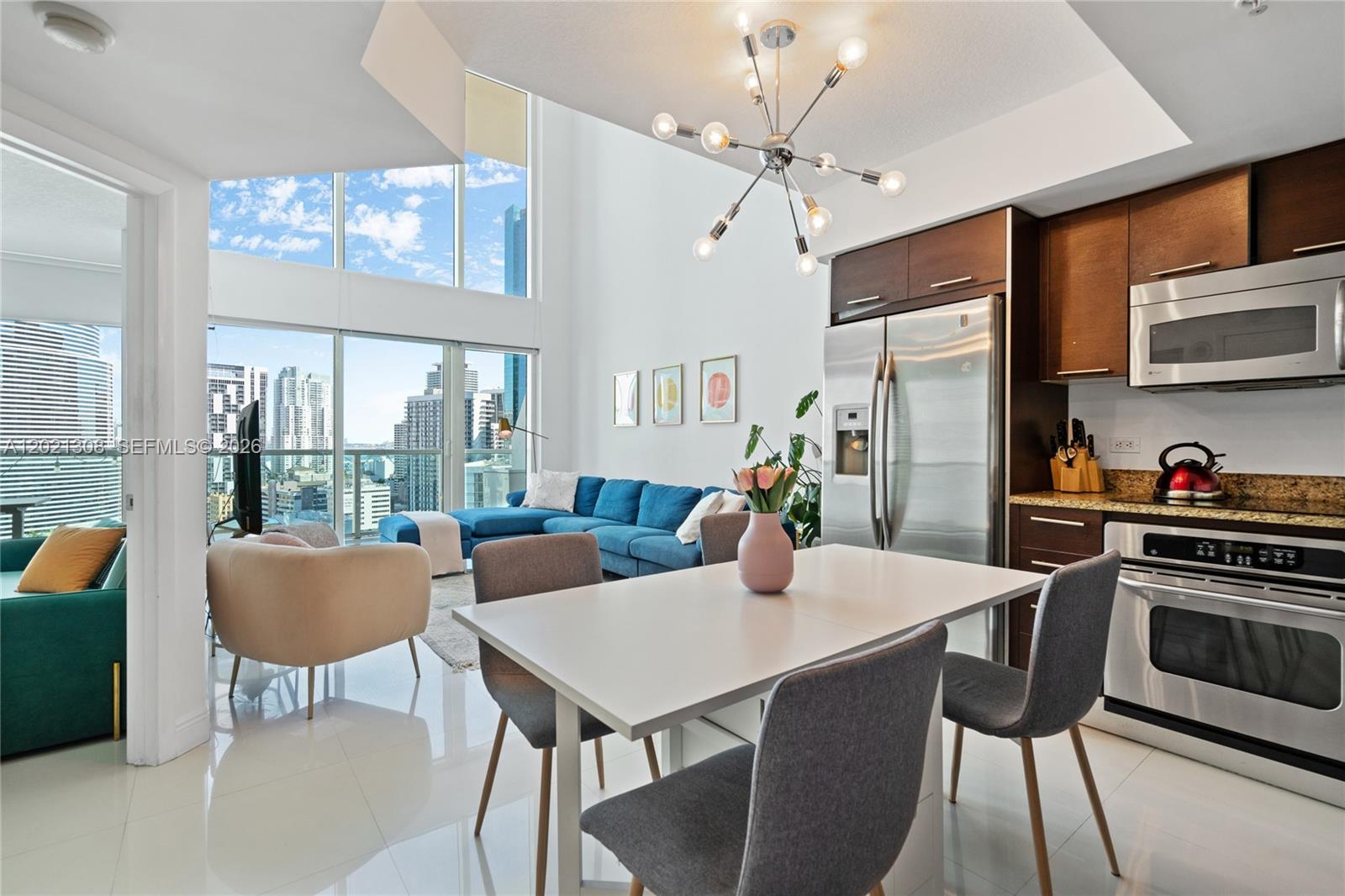 41 Southeast 5th Street, Unit 1609 Miami, FL 33131 - Photo 1 of 41