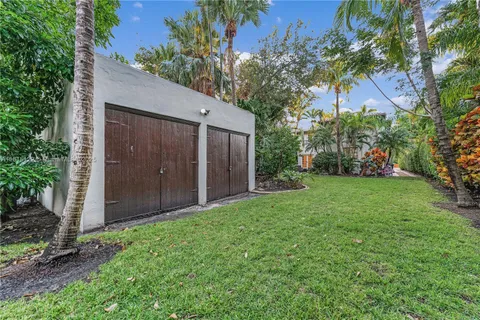 $2,895,000 | 3747 Royal Palm Avenue, Miami Beach, FL 33140