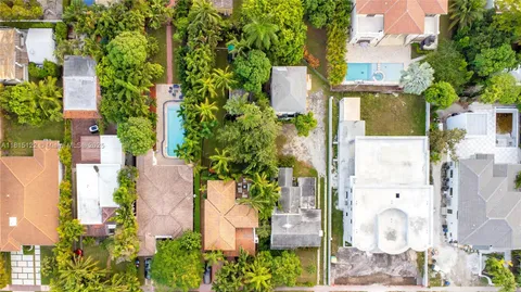 $2,895,000 | 3747 Royal Palm Avenue, Miami Beach, FL 33140