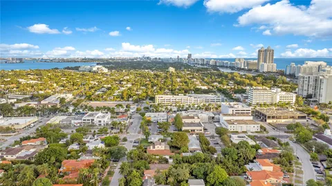 $2,895,000 | 3747 Royal Palm Avenue, Miami Beach, FL 33140