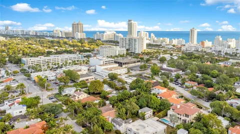 $2,895,000 | 3747 Royal Palm Avenue, Miami Beach, FL 33140