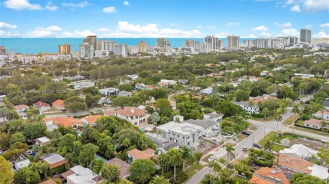 $2,895,000 | 3747 Royal Palm Avenue, Miami Beach, FL 33140