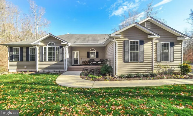 $4,000 | 24900 Fox Run Lane, Hollywood, MD 20636