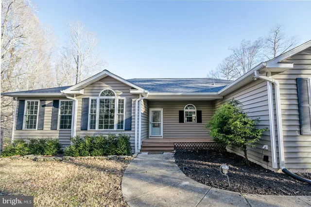 $4,000 | 24900 Fox Run Lane, Hollywood, MD 20636